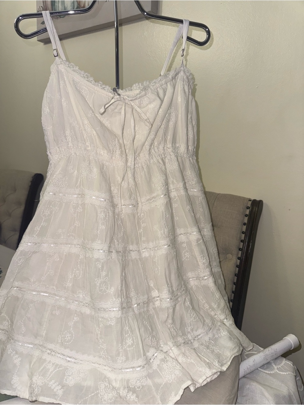 Abercrombie & Fitch White Lace-Trim Slip Chemise